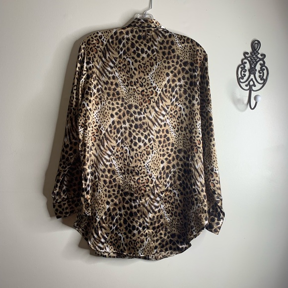 Ivy & Annabelle Satin Animal Print Sleepshirt - Picture 3 of 10